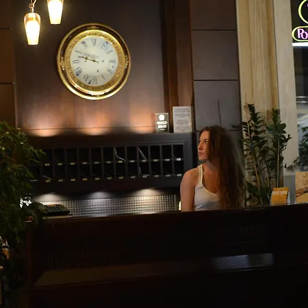 Hotel Central Hotel 3*